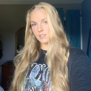 Meet your Posher, Annalise